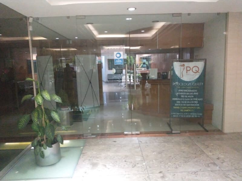 Podólogo cerca de Metro Sevilla CDMX